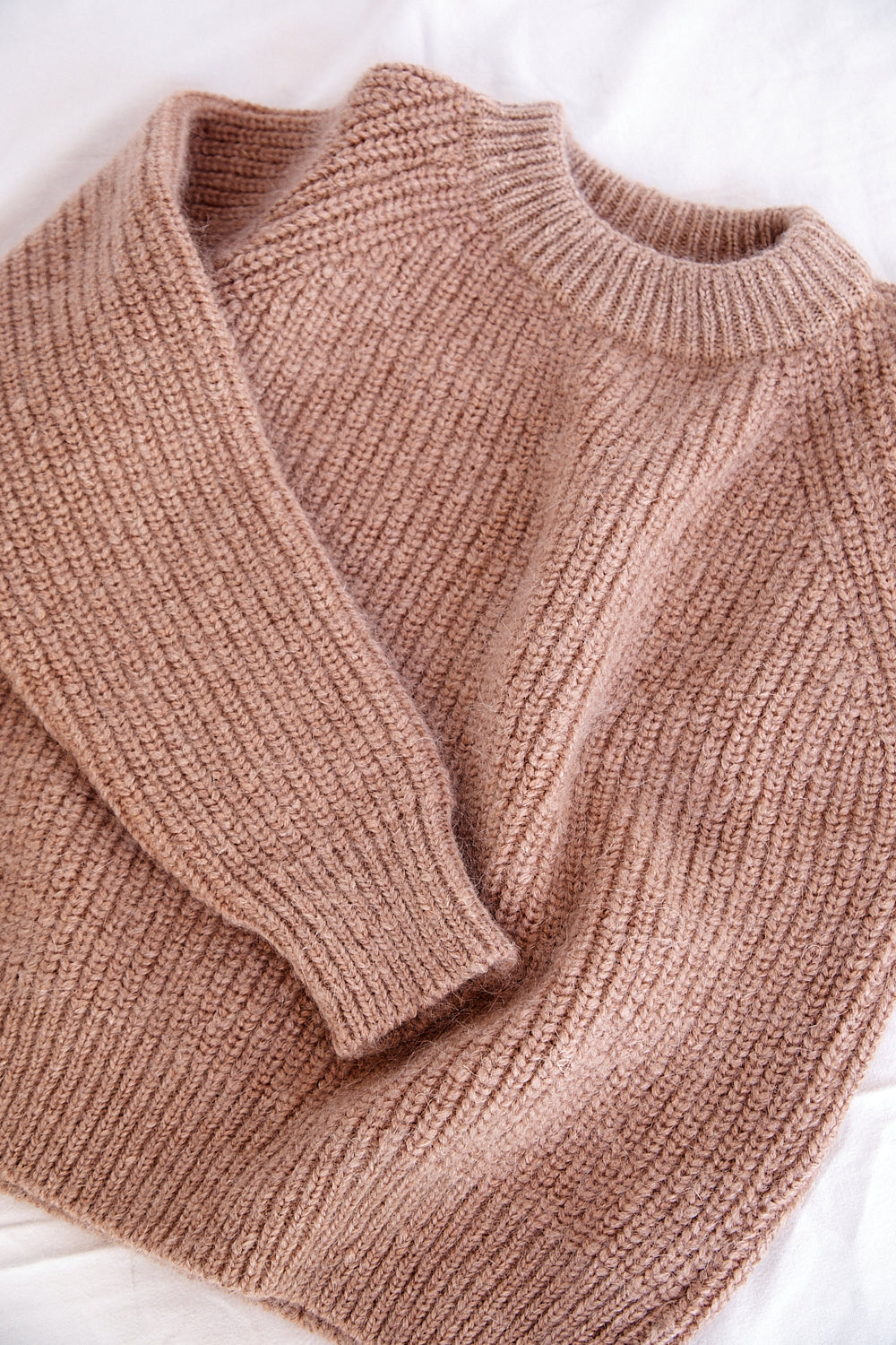 AGNÈS Raglan Sweater in Merino-Mohair Wool - Light Pink