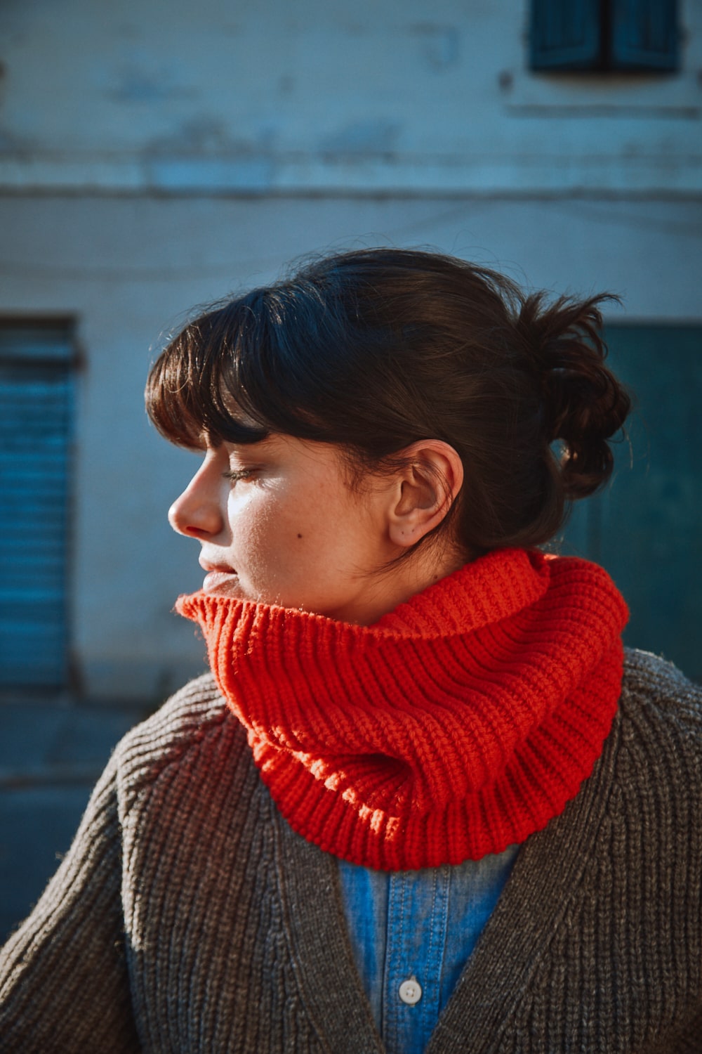 AMANDINE Neckwarmer Scarf in Merino Wool - Red -  Spanish Merino Wool Cardigan - L'Envers