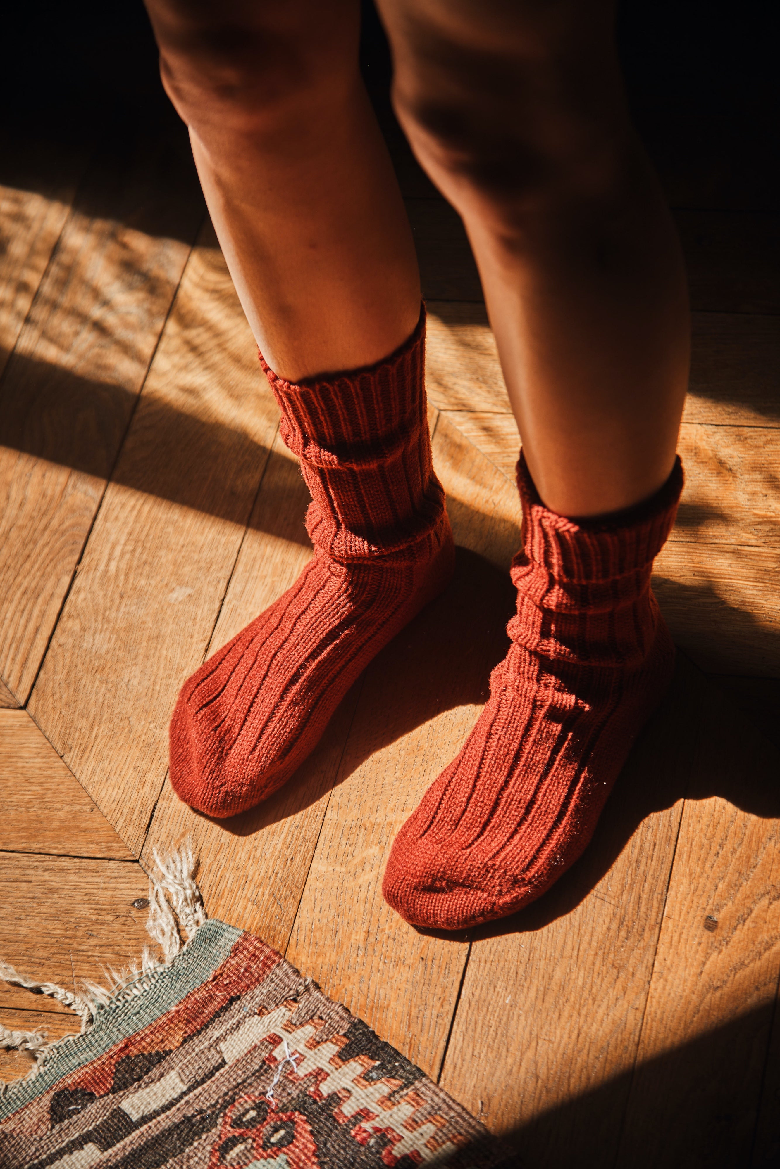 BERTHE Wool socks - Rust Red - 100% sustainable wool socks - l'envers