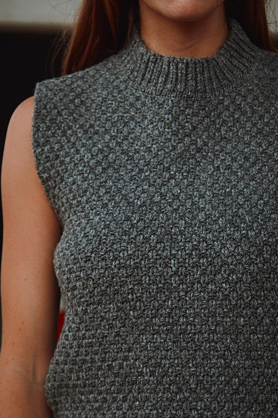 MAIA Sleeveless Sweater in Merino Wool - Ash Grey, 100% cruelty-free and sustainable knitwear - L'envers