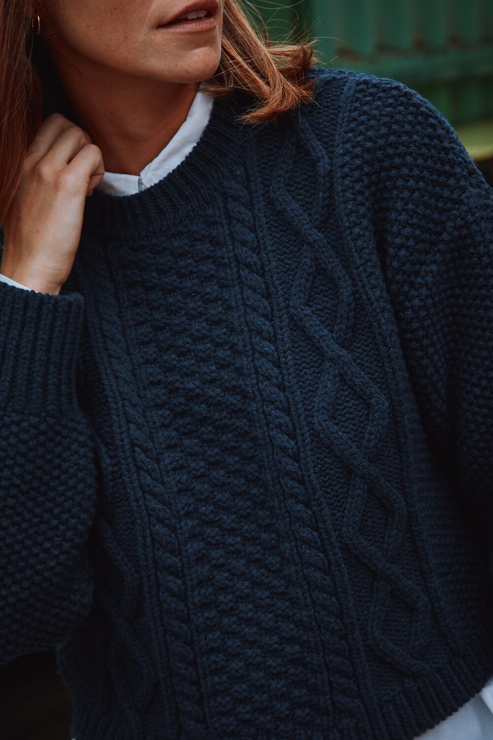 PAOLA Irish Cable Sweater in Merino Wool - Navy, 100% cruelty- free and sustainable knitwear - L'envers 