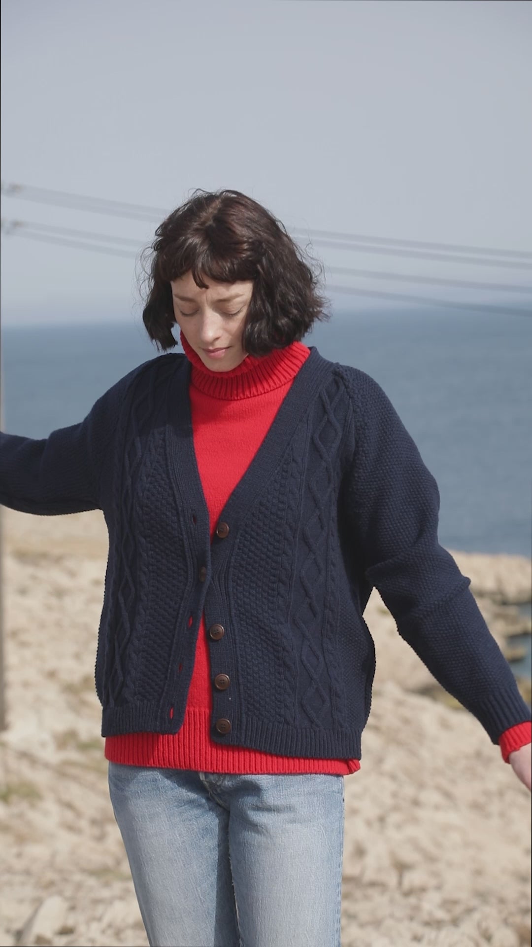 ANNIE V-Neck Cable Cardigan in Merino Wool - Navy - 100% cruelty-free merino wool - sustainable knitwear-  Spanish Merino Wool Cardigan - L'Envers