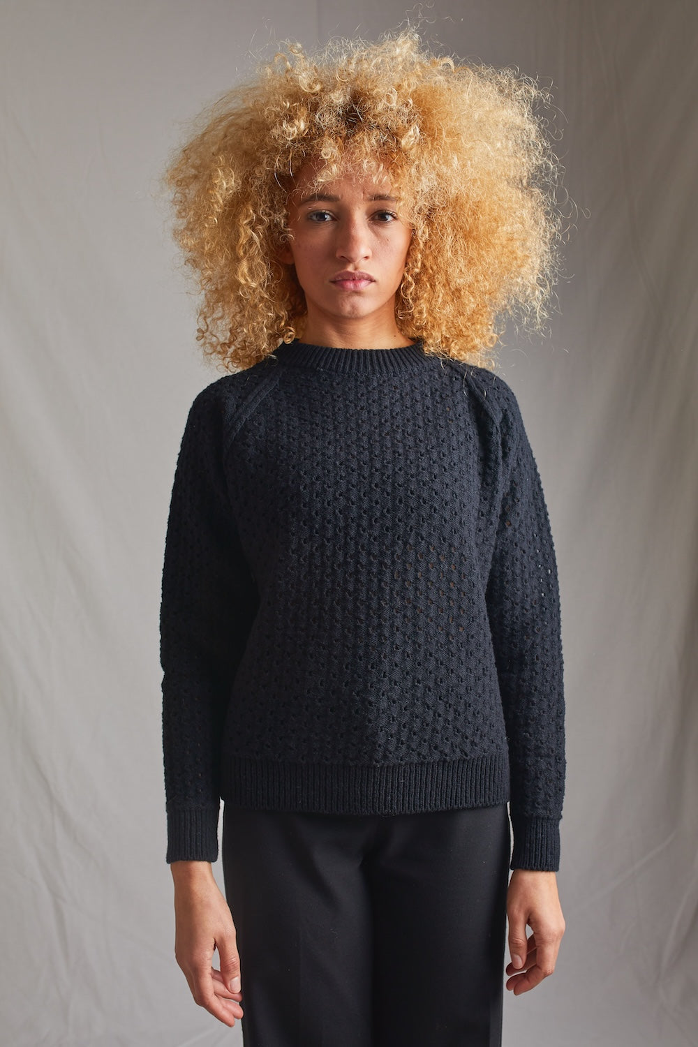 FLORENCE Pull ajouré en laine mérinos - Noir