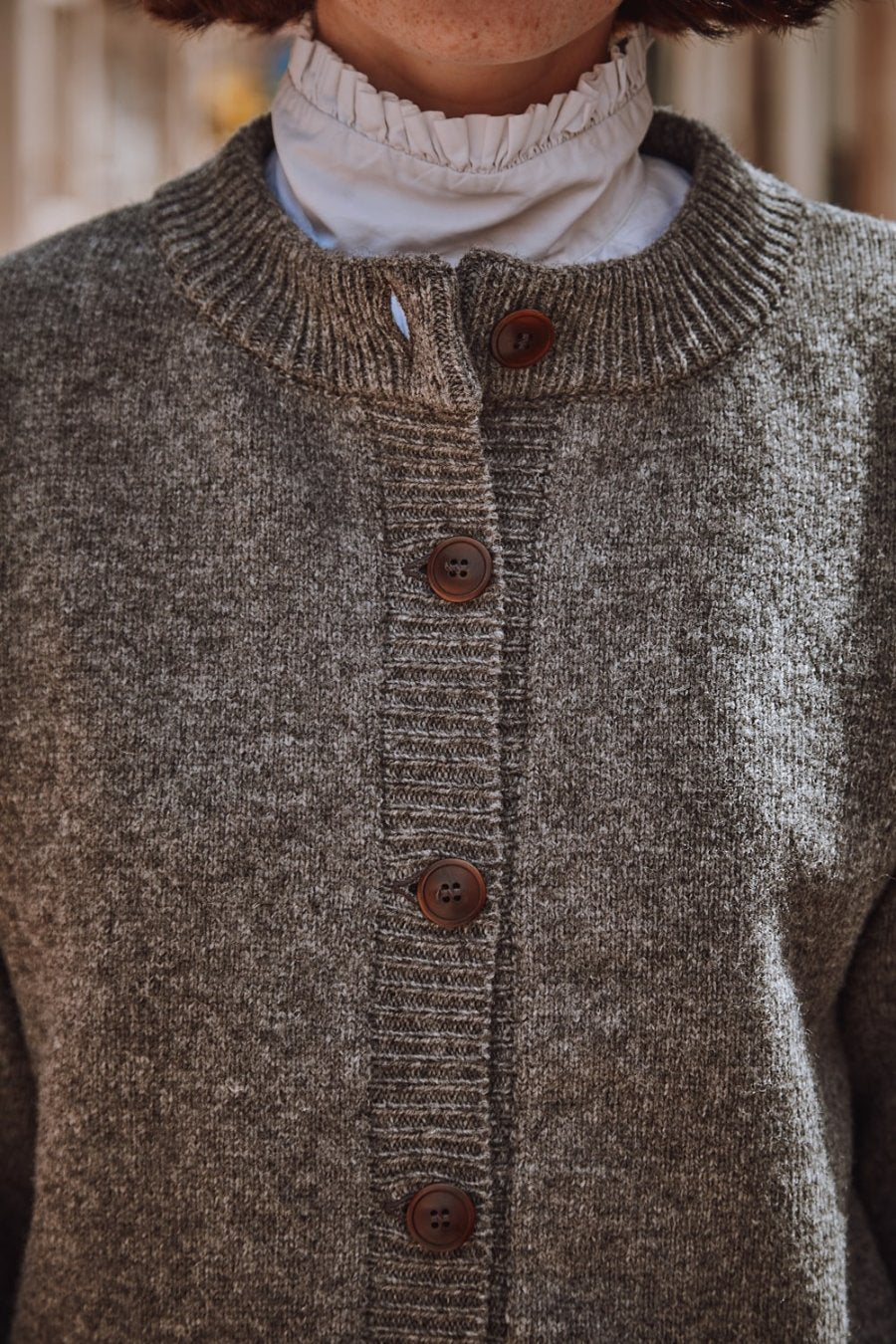 SANDRA Cardigan à col cheminée en laine mérinos - Gris cendré - 100% maille sans cruauté et durable - L'envers 